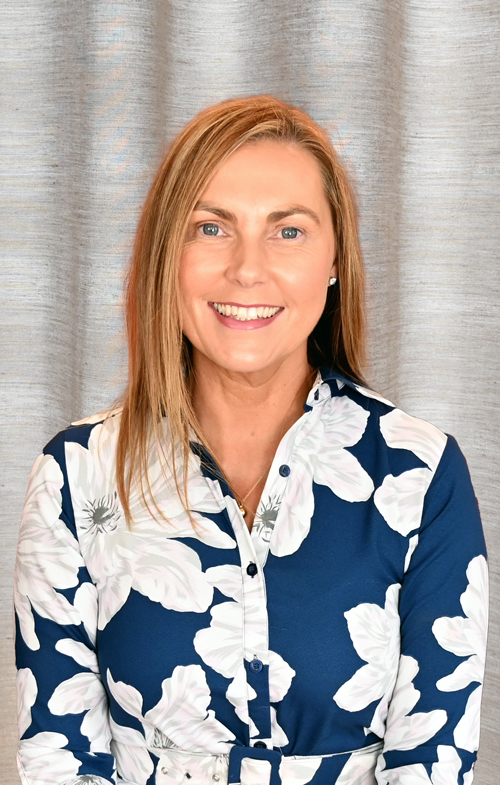 Tara Kearney Headshot